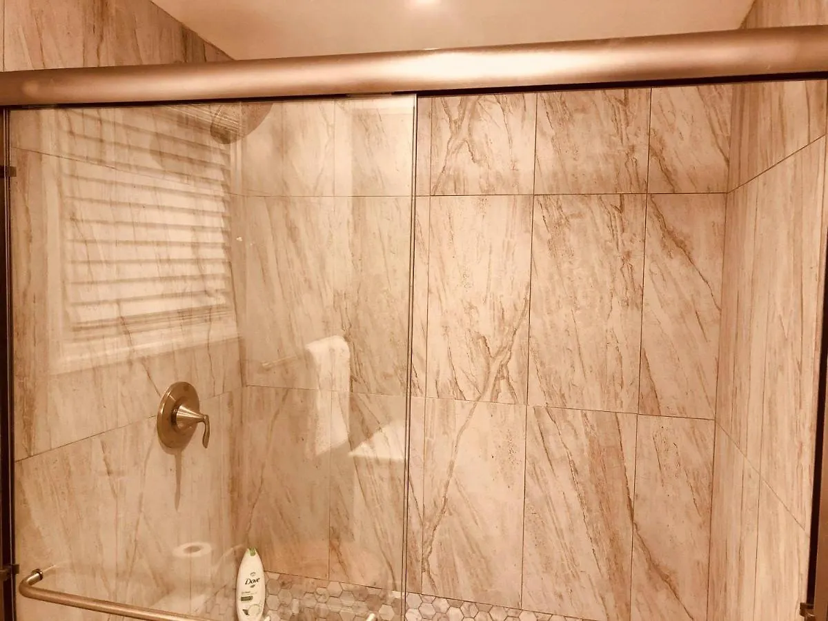 Lägenhet Elegant Marble Suite #6 Nassau